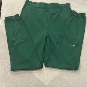 Lululemon women’s joggers